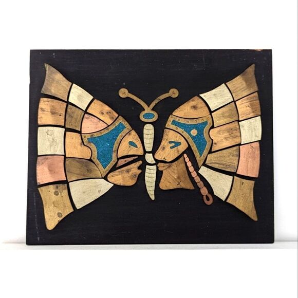 Native Sculpture Art - Picture 6 of 8